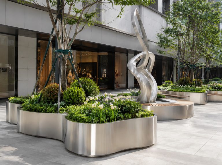 云岩区不锈钢景观雕塑与金属花箱